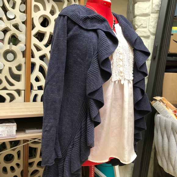 Size M SRS 100% cotton luscious full ruffle cardigan. - Picture 4 of 13